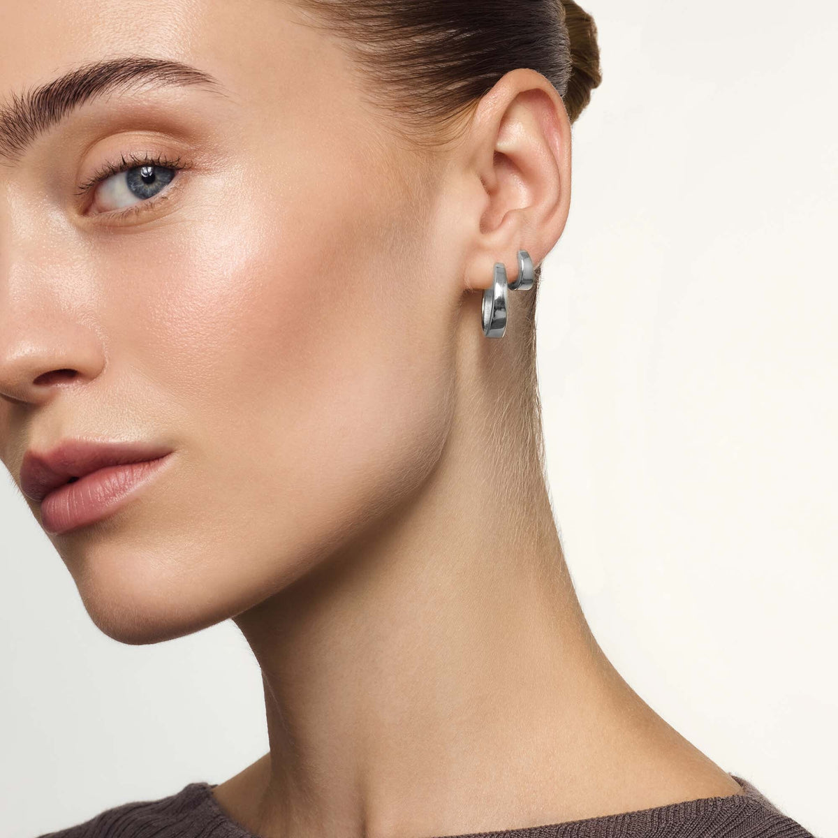 Gia Aretes de Argolla | Oro Blanco