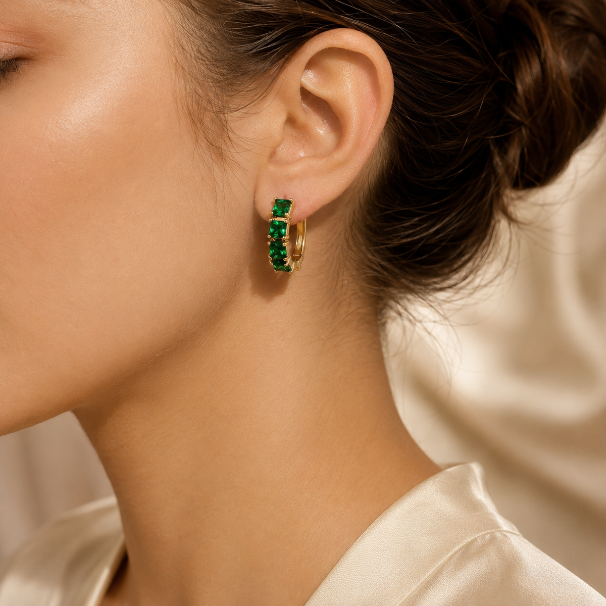 Pendientes Aro Grueso de Esmeralda en Oro